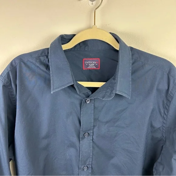 Bundle of long-sleeve Untuckit button down dress shirts size: XL - Picture 10 of 13